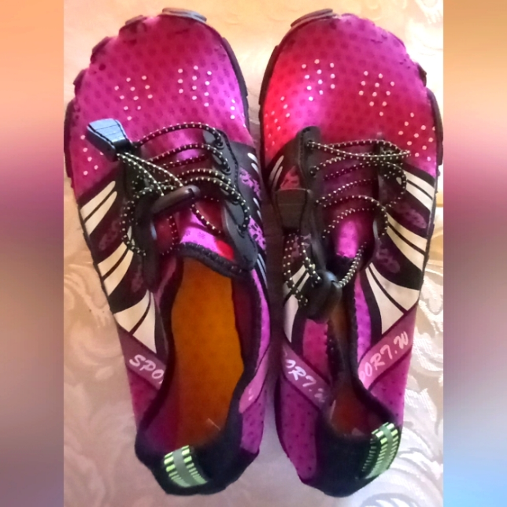 Size 5 water and yoga shoes